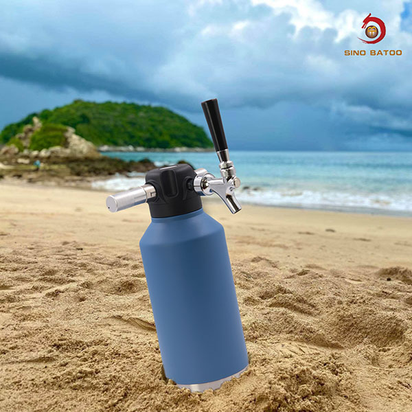 2L Insulated Beer Growler Dispenser