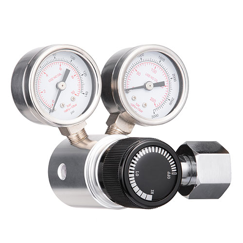 BP31 Dual-Gauge Pressure Regulator with Safety Valve, Match Universal CO₂ and N2 Refillable Cylinders, Perfect for Bars and Aquariums
